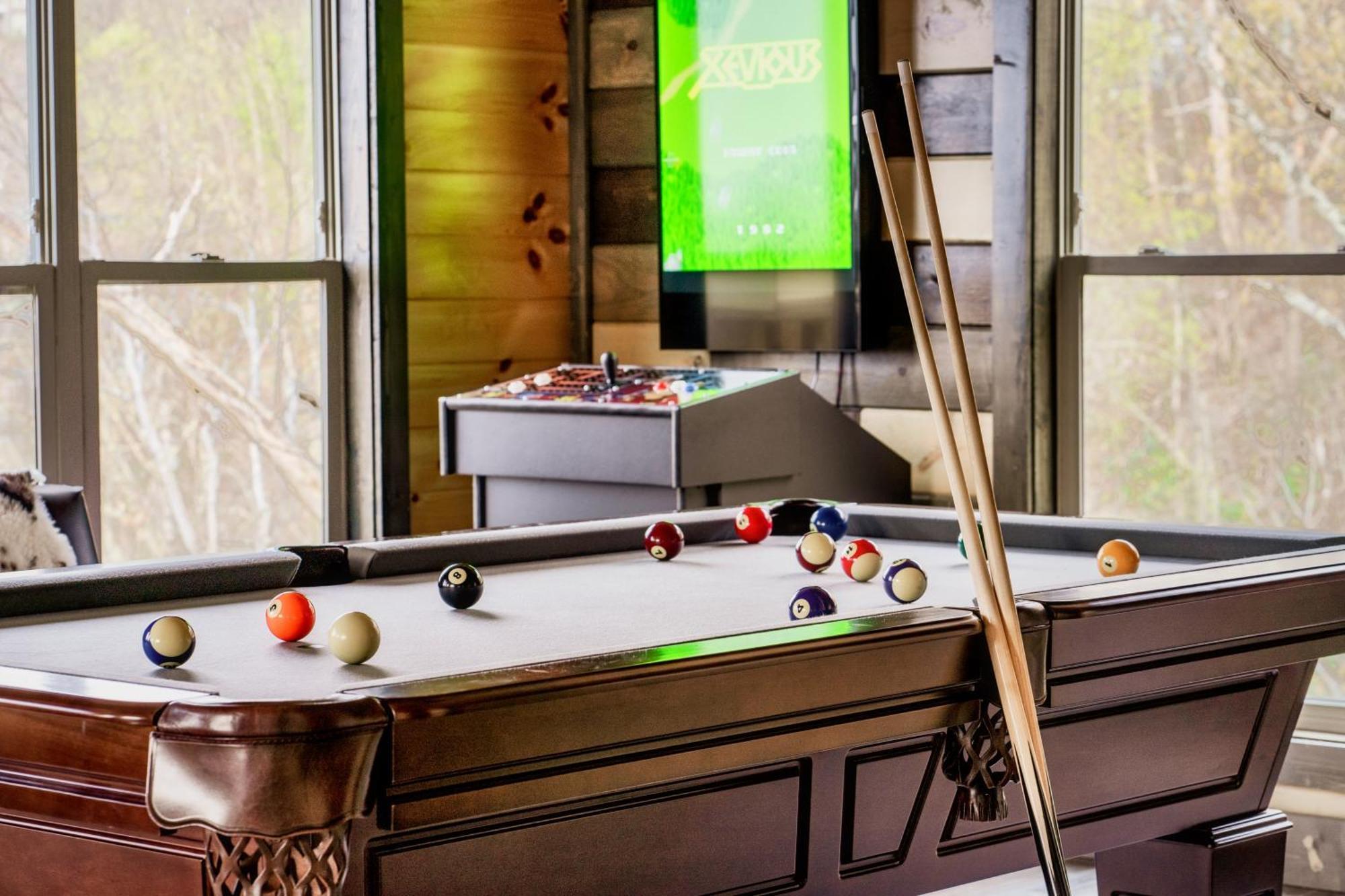 Mountainscape - Brand New Cabin W Views - Hottub - Firetable - Ps5 - Pooltable - 3 Pools Гатлінбург Екстер'єр фото